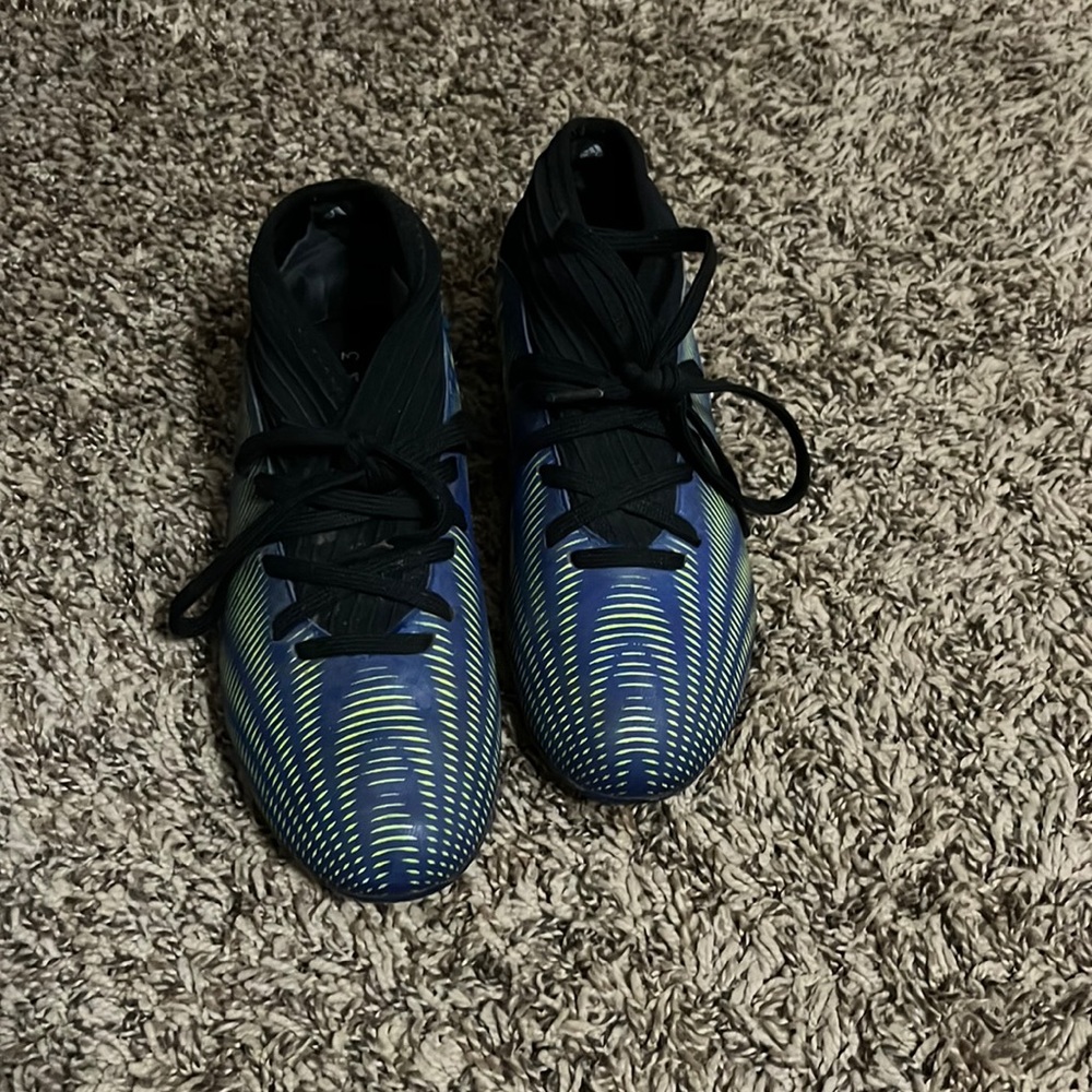 Boys NEMESIS cleats